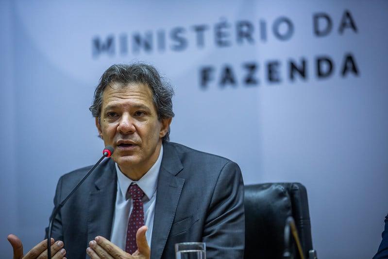 Haddad anuncia R$ 25,9 bilhões em cortes de despesas obrigatórias