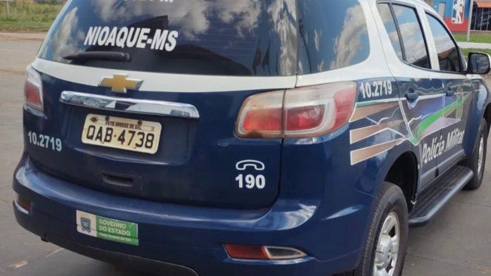 Motorista embriagado provoca acidente em Nioaque, tenta fugir e é preso