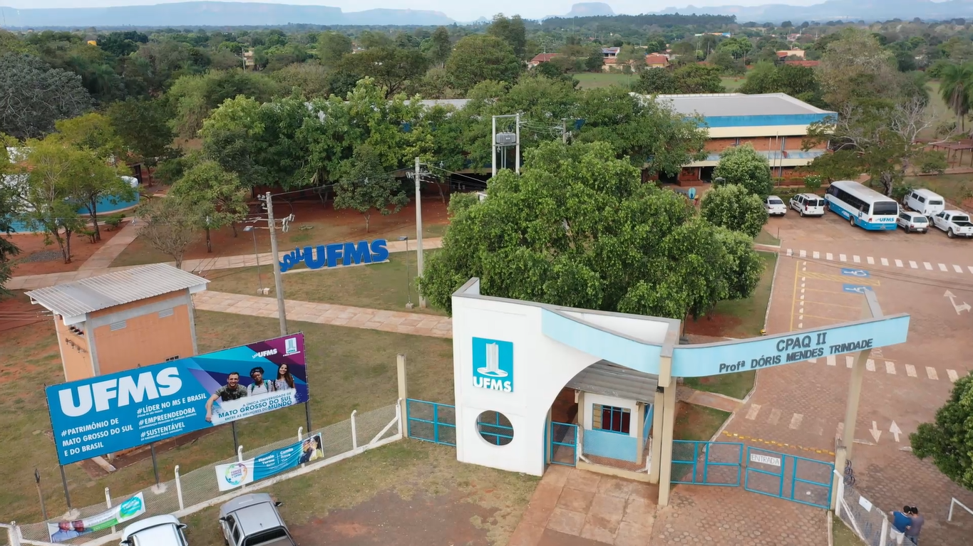 Quinta-feira de sol com algumas nuvens e sem chuva