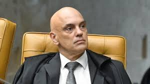 Moraes diz que X pagou multa em conta errada e pede regularização