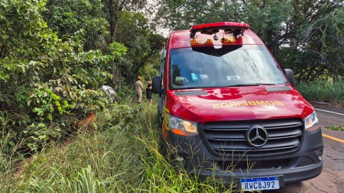 Passageira cai da garupa e mototaxista foge sem prestar socorro em Anastácio