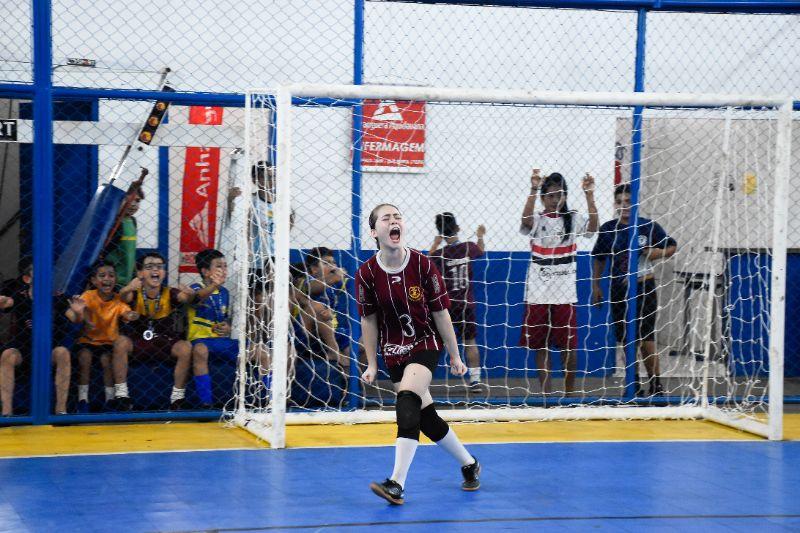 Ginásio Poliesportivo ficou movimentado com as finais do voleibol e futsal