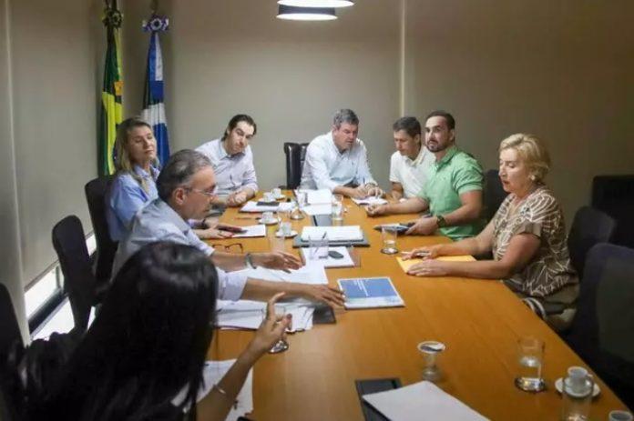 Governador reúne secretariado em pleno feriado para alinhar metas